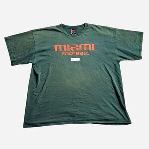 Nike Men's Green T-shirt